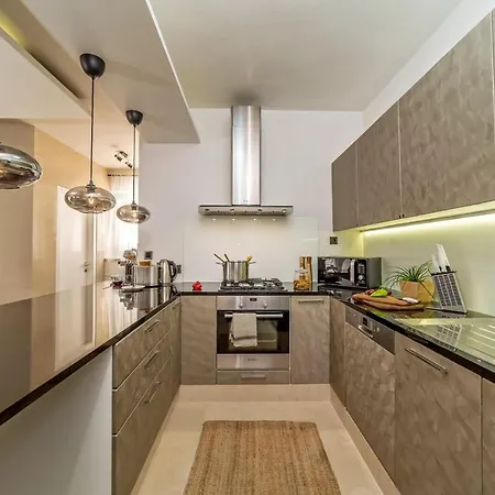 Luxury Stone Castle Brac With Private Pool On Brac Island Βίλα