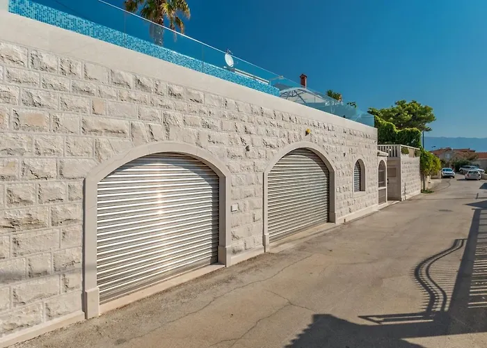 Luxury Stone Castle Brac With Private Pool On Brac Island *